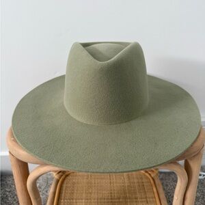 Gigi pip x dae green hat 57cm NWT